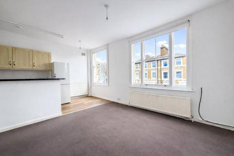 1 bedroom flat for sale, Limes Grove, Lewisham, London, SE13