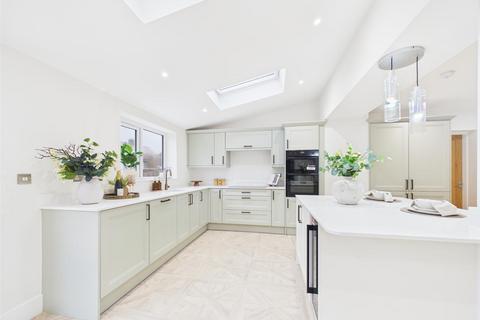 4 bedroom semi-detached house for sale, Beach Road, Tynemouth