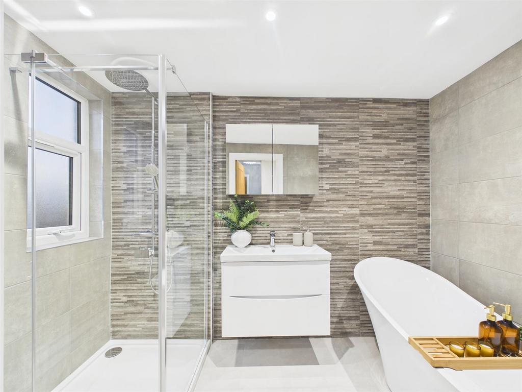 Bath 1.jpg