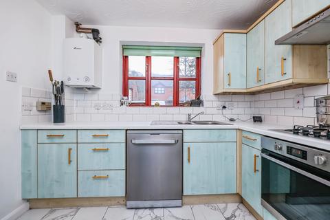 3 bedroom semi-detached house for sale, Hotspur Drive, Nottingham, NG4