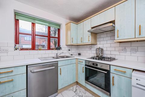 3 bedroom semi-detached house for sale, Hotspur Drive, Nottingham, NG4