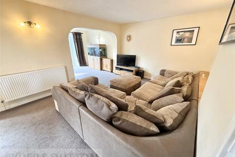 4 bedroom detached house to rent, Evesham Road, Middleton, Manchester, Greater Manchester, M24