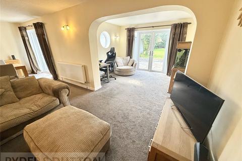 4 bedroom detached house to rent, Evesham Road, Middleton, Manchester, Greater Manchester, M24