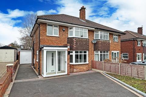 3 bedroom semi-detached house for sale, Briony Avenue, Hale