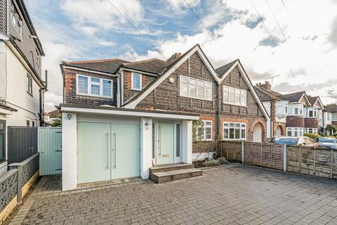 undefined, Esher Road, East Molesey KT8