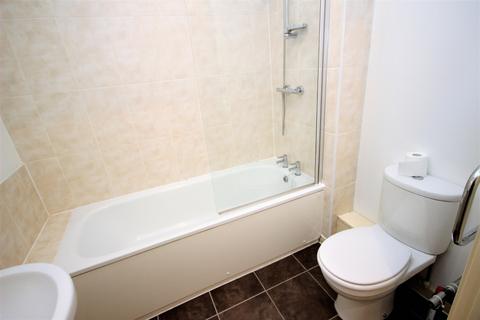 2 bedroom apartment to rent, Irwell Building, Derwent Street, Salford M5