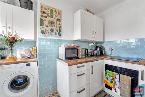 undefined, Seymour Way, Sunbury-on-Thames, Surrey, TW16 7NJ