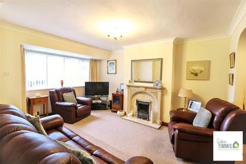 3 bedroom semi-detached house for sale, Southborough Crescent, Bradeley, Stoke-On-Trent