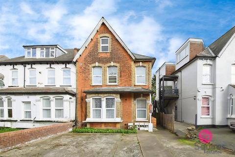 2 bedroom flat for sale, Sunningfields Road, Hendon