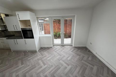 2 bedroom bungalow for sale, Oaklands Drive, Birmingham
