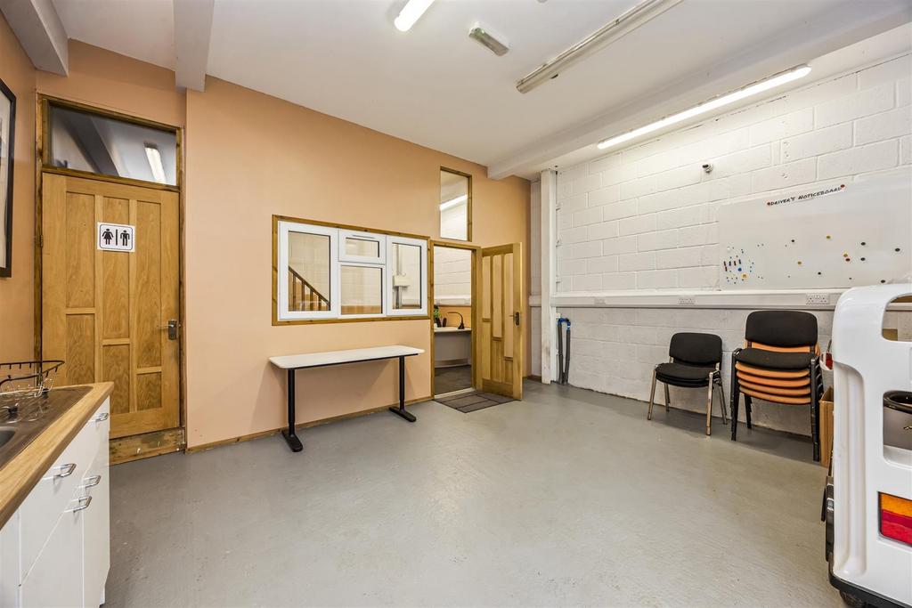 Littlehampton Road, Downsview-021.JPG