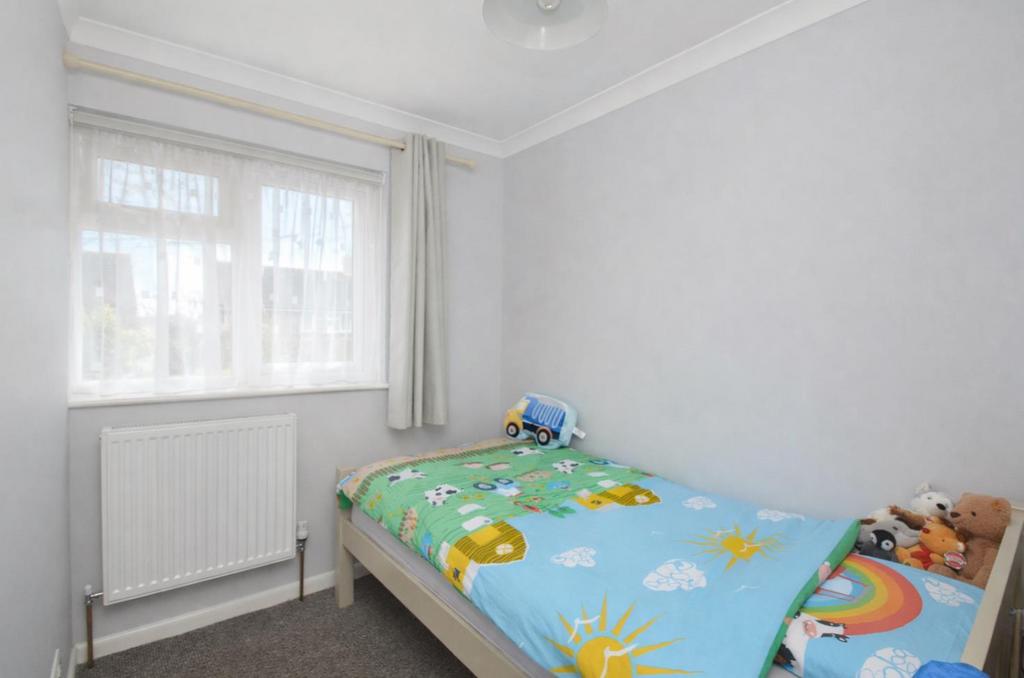 Bed3.jpg
