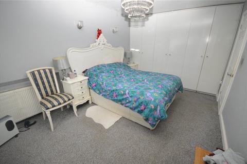 3 bedroom semi-detached house for sale, Leyhill Drive, Luton, Bedfordshire, LU1
