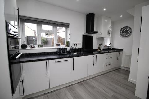 3 bedroom semi-detached house for sale, Portland Road, Street
