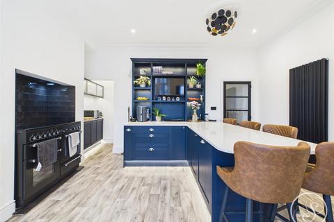 undefined, Carter Avenue, Leeds