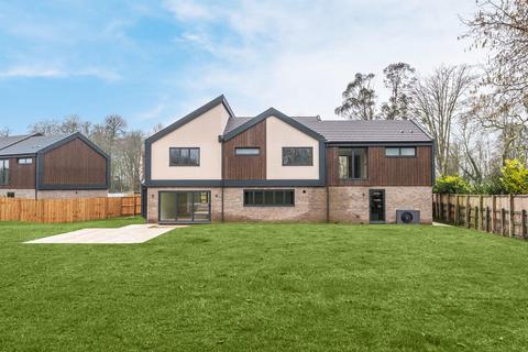 undefined, A Contemporary New Home in Saham Toney with Generous Open-Plan Living