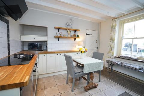 2 bedroom detached house for sale, North Street, Northam