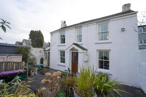 2 bedroom detached house for sale, North Street, Northam