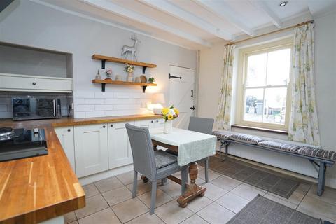 2 bedroom detached house for sale, North Street, Northam