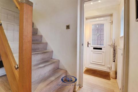 3 bedroom semi-detached house for sale, Hermitage Drive, Holmes Chapel, Crewe