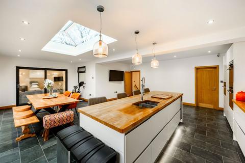 undefined, Chestnut Drive, Lichfield WS14