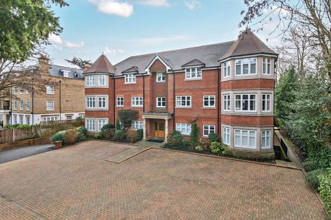 undefined, Queens Road, Weybridge, KT13