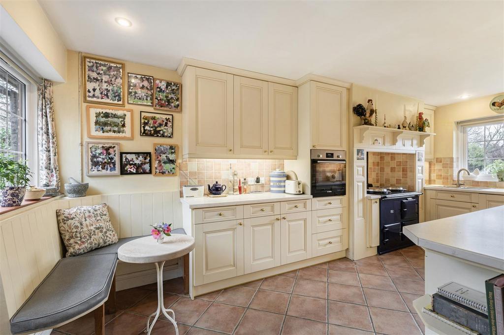 Kitchen / Breakfast Room