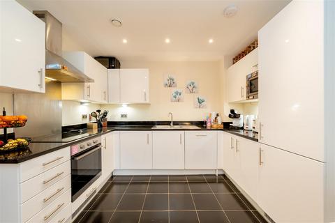 2 bedroom flat for sale, Trident Point, 19, Pinner Road, Harrow, HA1 4FR