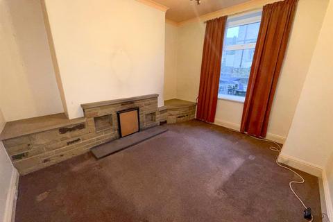2 bedroom terraced house for sale, Bolton Road, Silsden