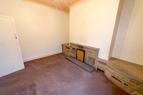 2 bedroom terraced house for sale, Bolton Road, Silsden