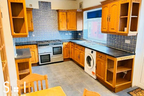 1 bedroom flat to rent, Westbury Avenue, Southall, UB1 2UY