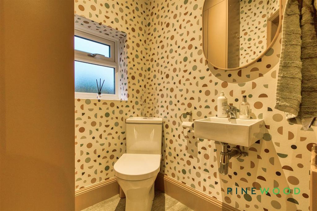 Ground Floor WC/Cloakroom