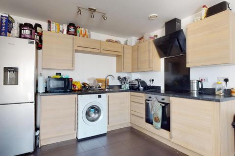 2 bedroom flat for sale, Spencer Court, Gravesend, Kent