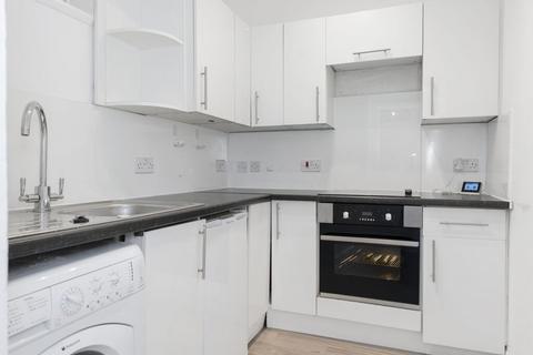 1 bedroom ground floor flat for sale, 142 St Stephen Street