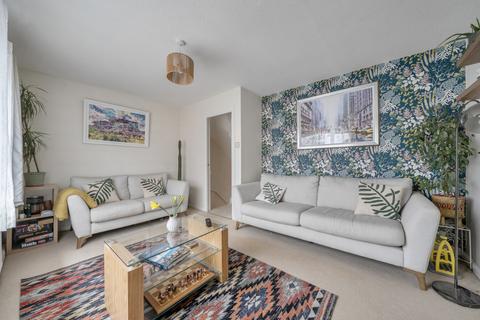 3 bedroom end of terrace house for sale, Fairview Close, Cheltenham, Gloucestershire