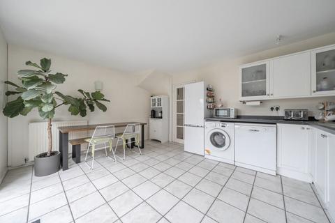 3 bedroom end of terrace house for sale, Fairview Close, Cheltenham, Gloucestershire