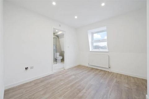 1 bedroom apartment to rent, Fortune Green Road, West Hampstead, London, NW6