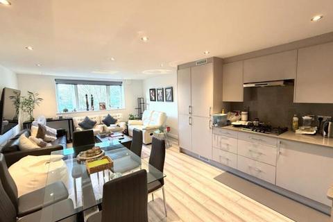 3 bedroom flat to rent, Watford Way, Mill Hill, NW7