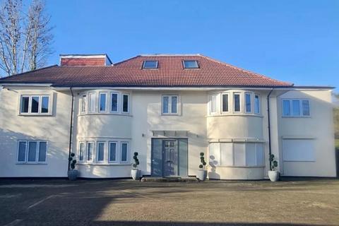 Watford Way, Mill Hill, NW7