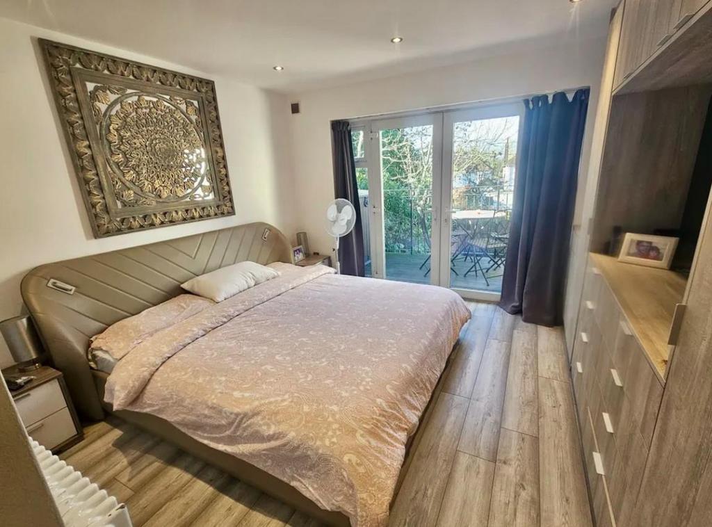 Bedroom 1.png