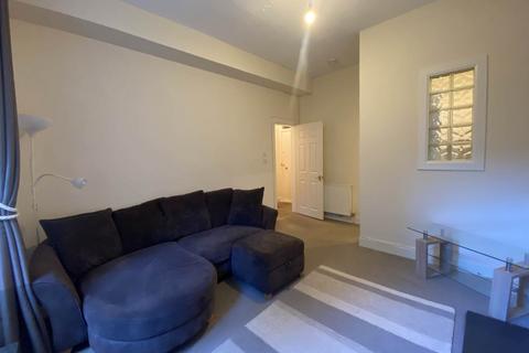 undefined, Caledonian Crescent, ,