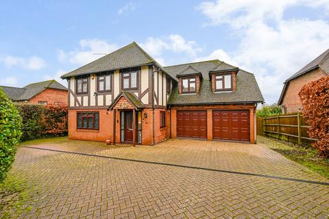 undefined, Watsons Close, Ashford, Kent, TN25