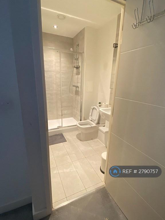 Ensuite Bathroom