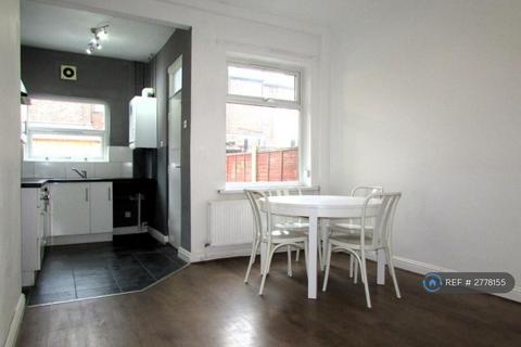 2 bedroom terraced house to rent, Densmore Street, Failsworth, Manchester, M35