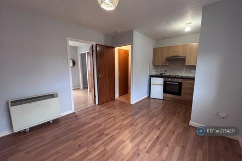 1 bedroom flat to rent, Chinook, Highwoods, Colchester, CO4