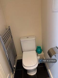 1 bedroom in a flat share to rent, Wards Wharf Approach, London, E16
