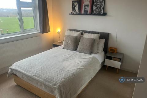 undefined, Durham Avenue, Woodford Green, IG8