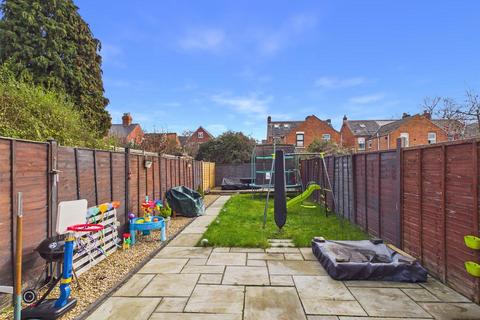 2 bedroom end of terrace house for sale, Seymour Road, Linden, Gloucester
