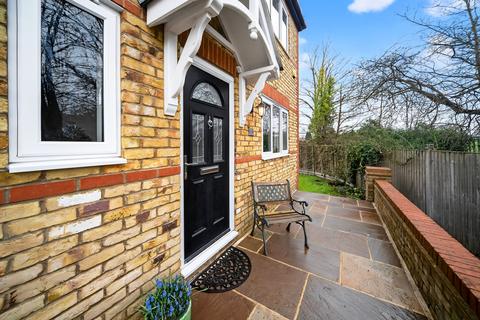 3 bedroom semi-detached house for sale, Eastbrook Road, Waltham Abbey, EN9