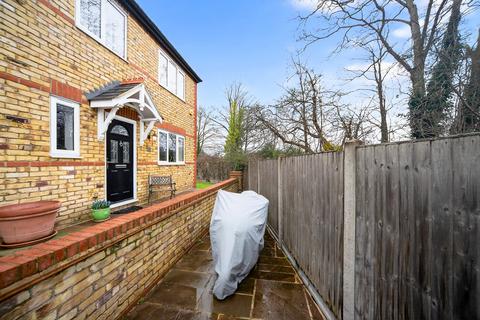 3 bedroom semi-detached house for sale, Eastbrook Road, Waltham Abbey, EN9